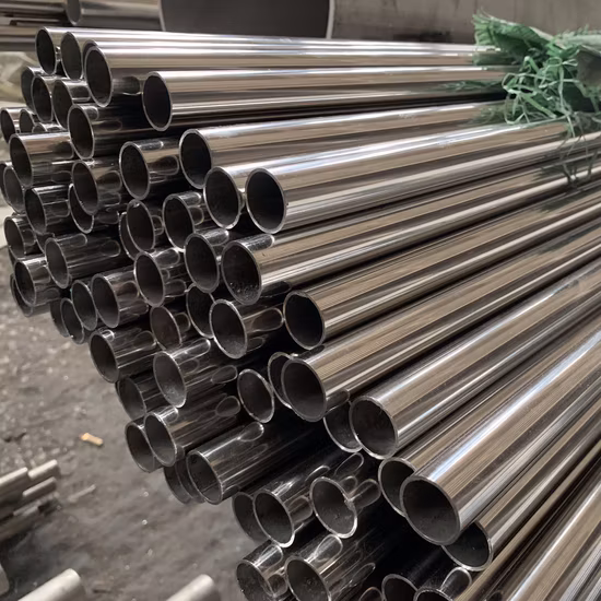 Tubo di rifornimento di fabbrica Tubo saldato al titanio in acciaio inossidabile resistente al calore 304 316L 310S 309S 800 825 840 per metro